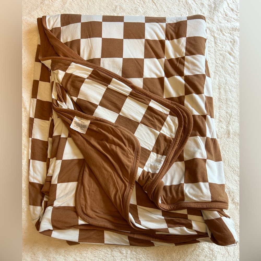 Little Sleepies Caramel Checks Oversized Cloud Blanket